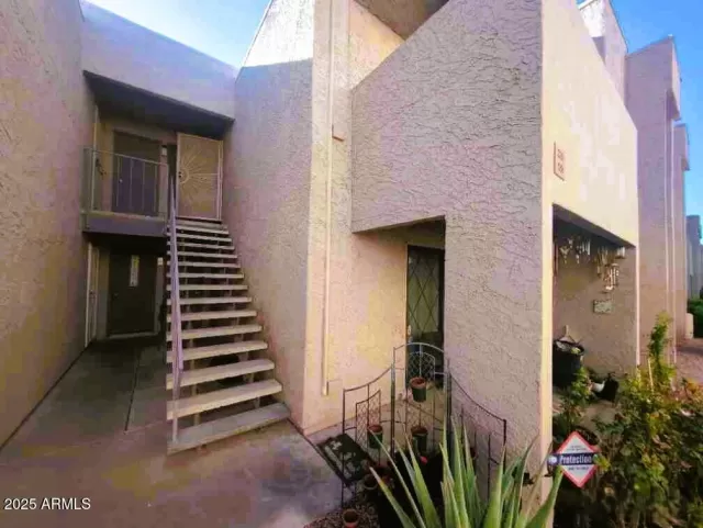 MLS: 6934978 Condo For Sale