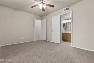 Photo #5: 6935058 Listing