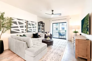 Photo #6: 6935287 Listing