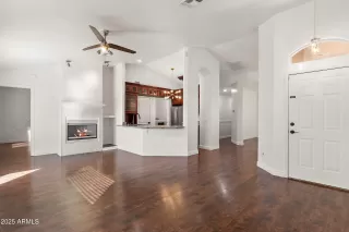 Photo #3: 6935571 Listing 