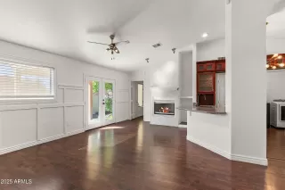 Photo #4: 6935571 Listing 