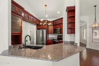 Photo #5: 6935571 Listing 