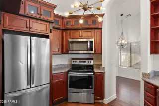 Photo #6: 6935571 Listing 