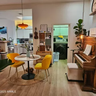 Photo #2: 6935897 Listing