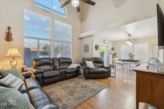 Photo #2: 6936160 Listing 