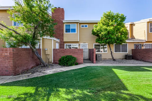 MLS: 6936191 Condo For Sale