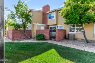 Photo #4: 6936191 Listing 