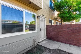 Photo #6: 6936191 Listing 