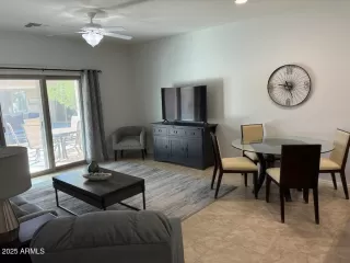 Photo #6: 6936234 Listing 