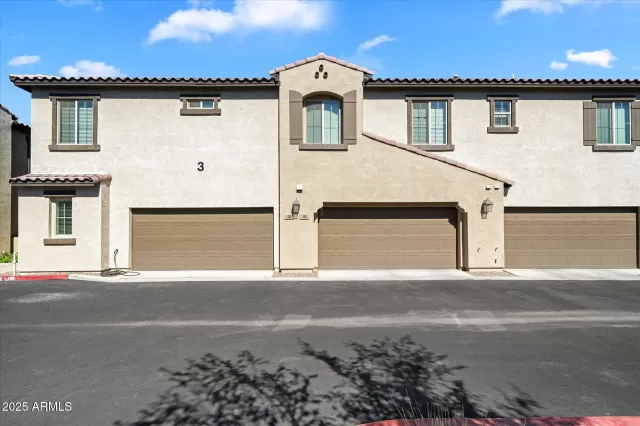 MLS: 6936560 Condo For Sale