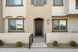 Photo #1: 6936560 Listing 