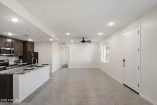 Photo #6: 6936560 Listing 