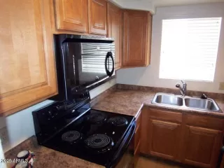 Photo #6: 6936707 Listing 