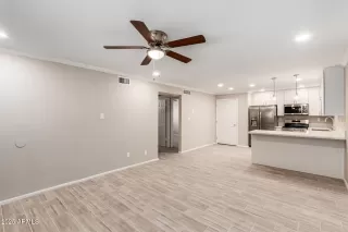Photo #6: 6936728 Listing 