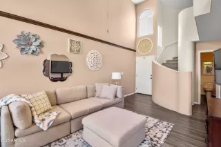 Photo #3: 6936773 Listing 