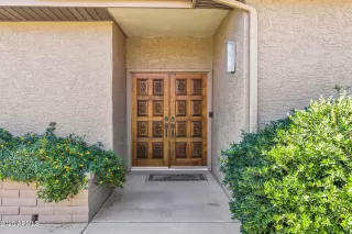 Photo #2: 6936871 Listing 