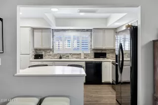 Photo #6: 6936871 Listing 