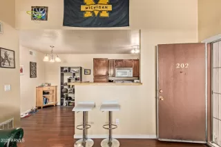 Photo #4: 6936933 Listing 