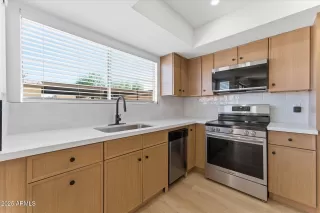 Photo #6: 6937015 Listing 