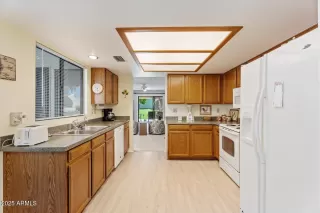 Photo #2: 6937039 Listing