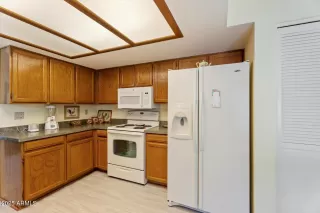 Photo #4: 6937039 Listing
