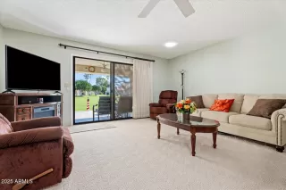 Photo #6: 6937039 Listing
