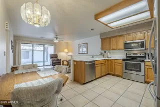 Photo #3: 6937104 Listing 