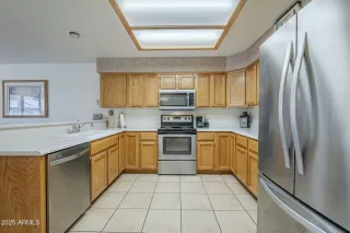 Photo #6: 6937104 Listing 