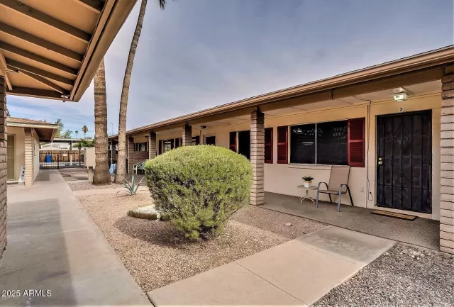 MLS: 6937242 Condo For Sale
