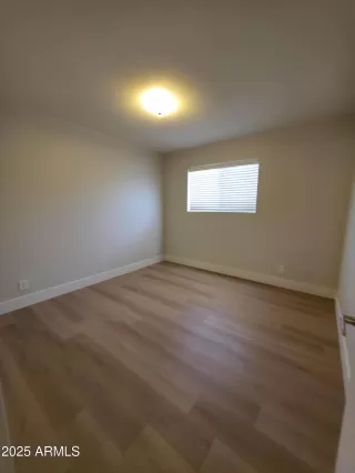 Photo #5: 6937242 Listing 