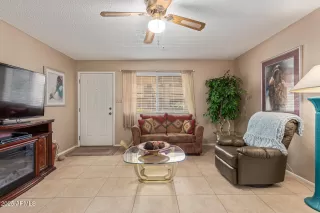 Photo #6: 6937454 Listing 