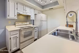 Photo #4: 6937455 Listing