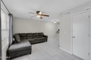 Photo #3: 6937513 Listing 