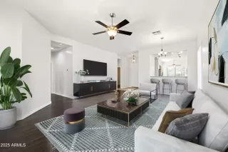 Photo #4: 6937611 Listing