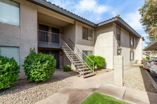 MLS: 6937622 Condo For Sale
