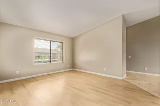 Photo #2: 6937622 Listing 