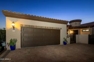 Photo #2: 6937853 Listing