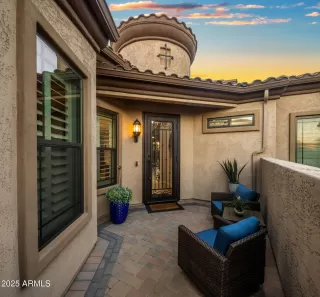 Photo #5: 6937853 Listing