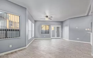 Photo #4: 6937977 Listing