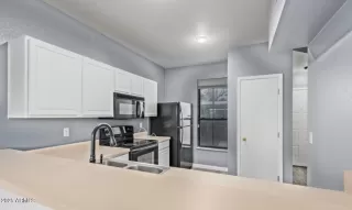 Photo #5: 6937977 Listing