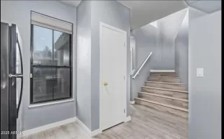 Photo #6: 6937977 Listing