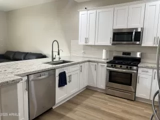 Photo #1: 6938003 Listing