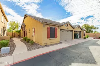 Photo #2: 6938058 Listing