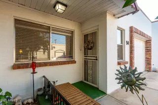 Photo #2: 6938067 Listing