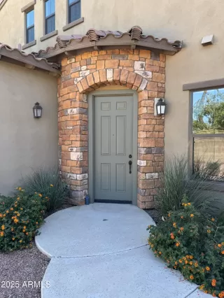 Photo #1: 6938187 Listing