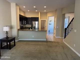 Photo #6: 6938187 Listing