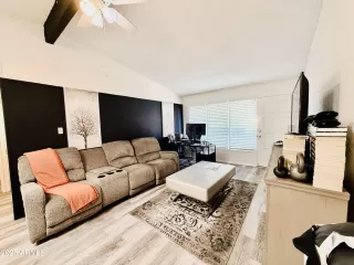 Photo #2: 6938567 Listing