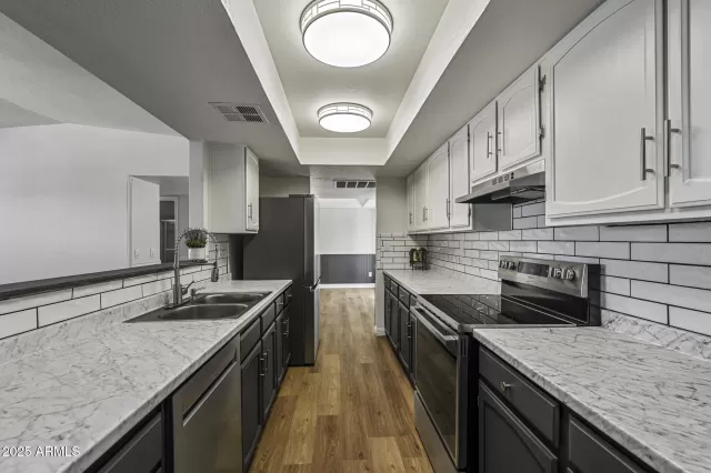 MLS: 6938630 Condo For Sale