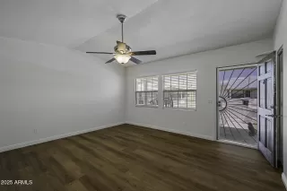 Photo #6: 6938630 Listing