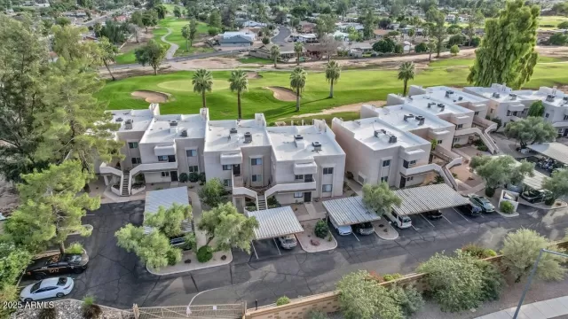 MLS: 6938674 Condo For Sale